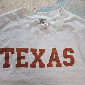 VTG UT Texas Longhorns Mens XL White T Shirt TCX Apparel 100% Preshrunk Cotton